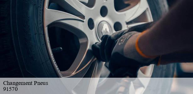 changement-de-pneus-conforme-aux-normes-bievres-91570-5